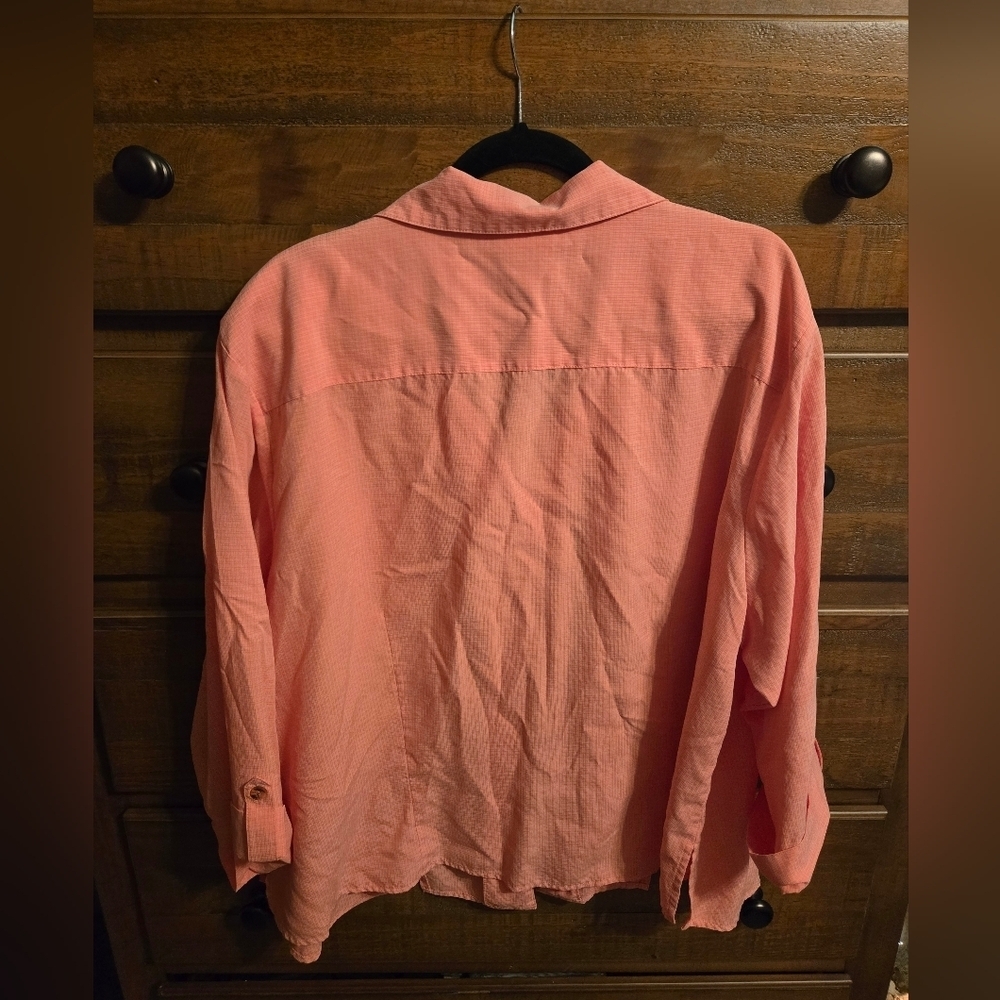 DressBarn 3/4 Length Peach Buttondown Blouse.  Size 3X - Picture 3 of 3